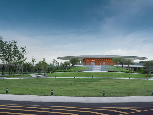 VISTEC Auditorium, a circular building with a sweeping roof